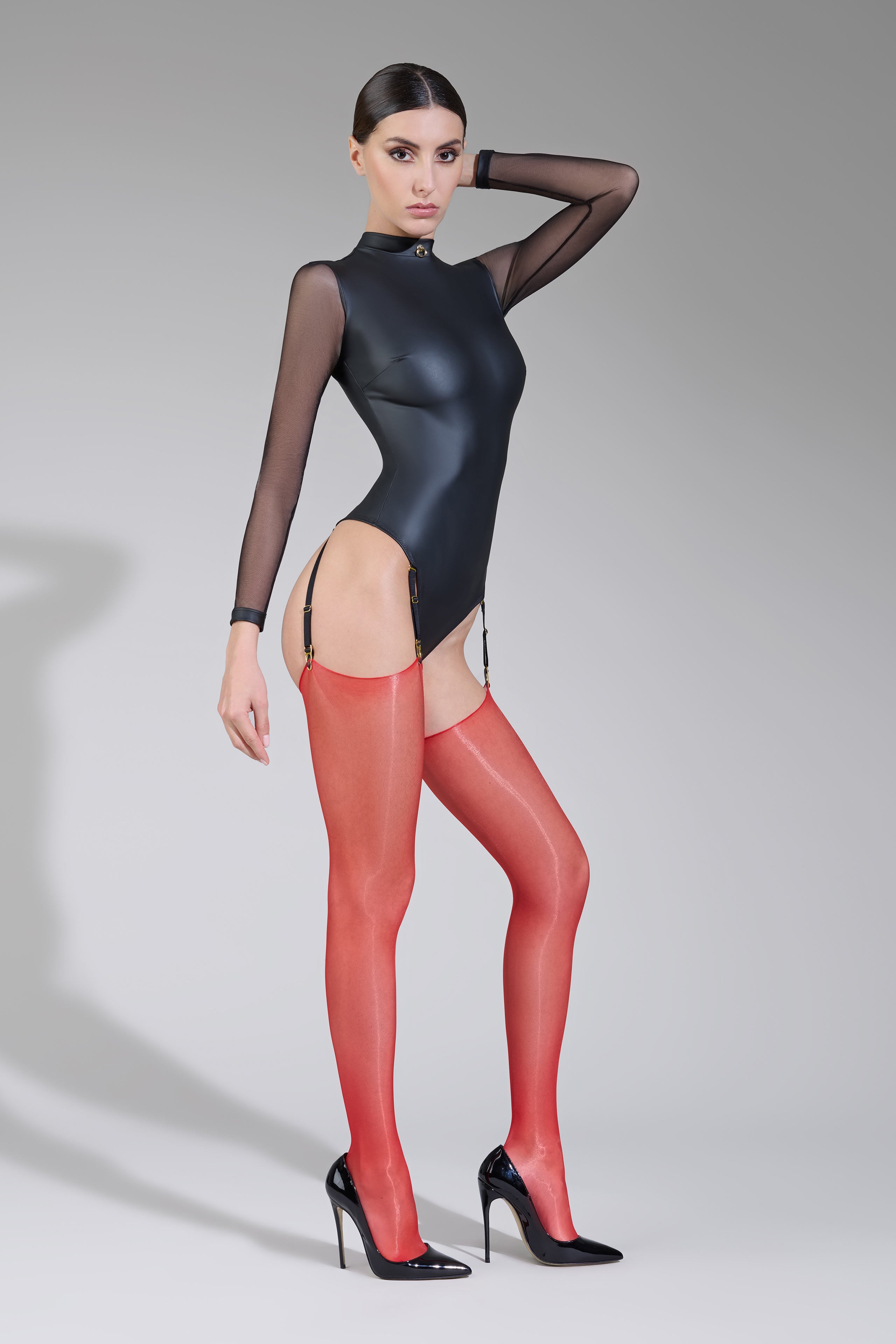 Glossy cut and curl stockings - 10D - LEGWEAR