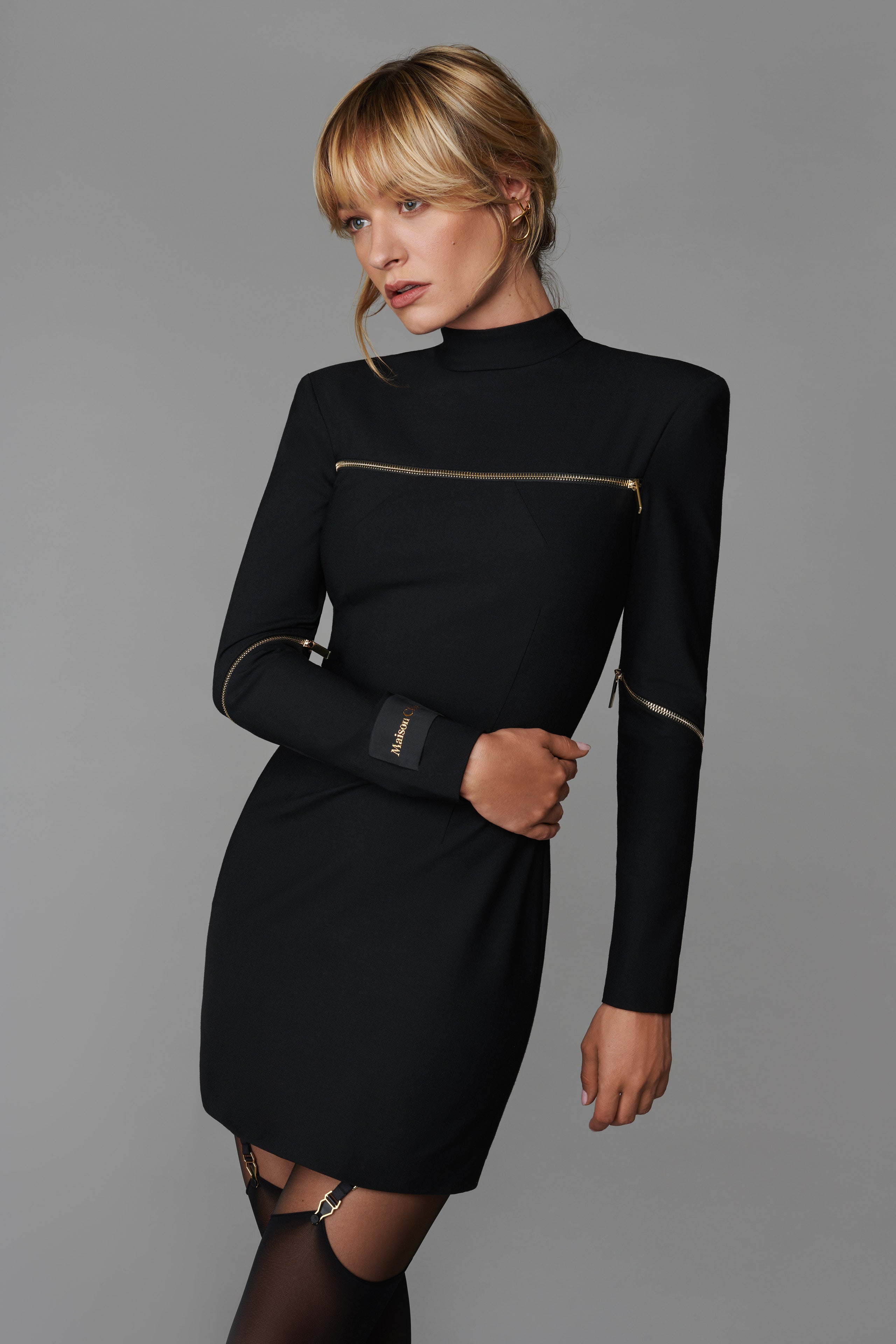 018 - Wool short dress with zip