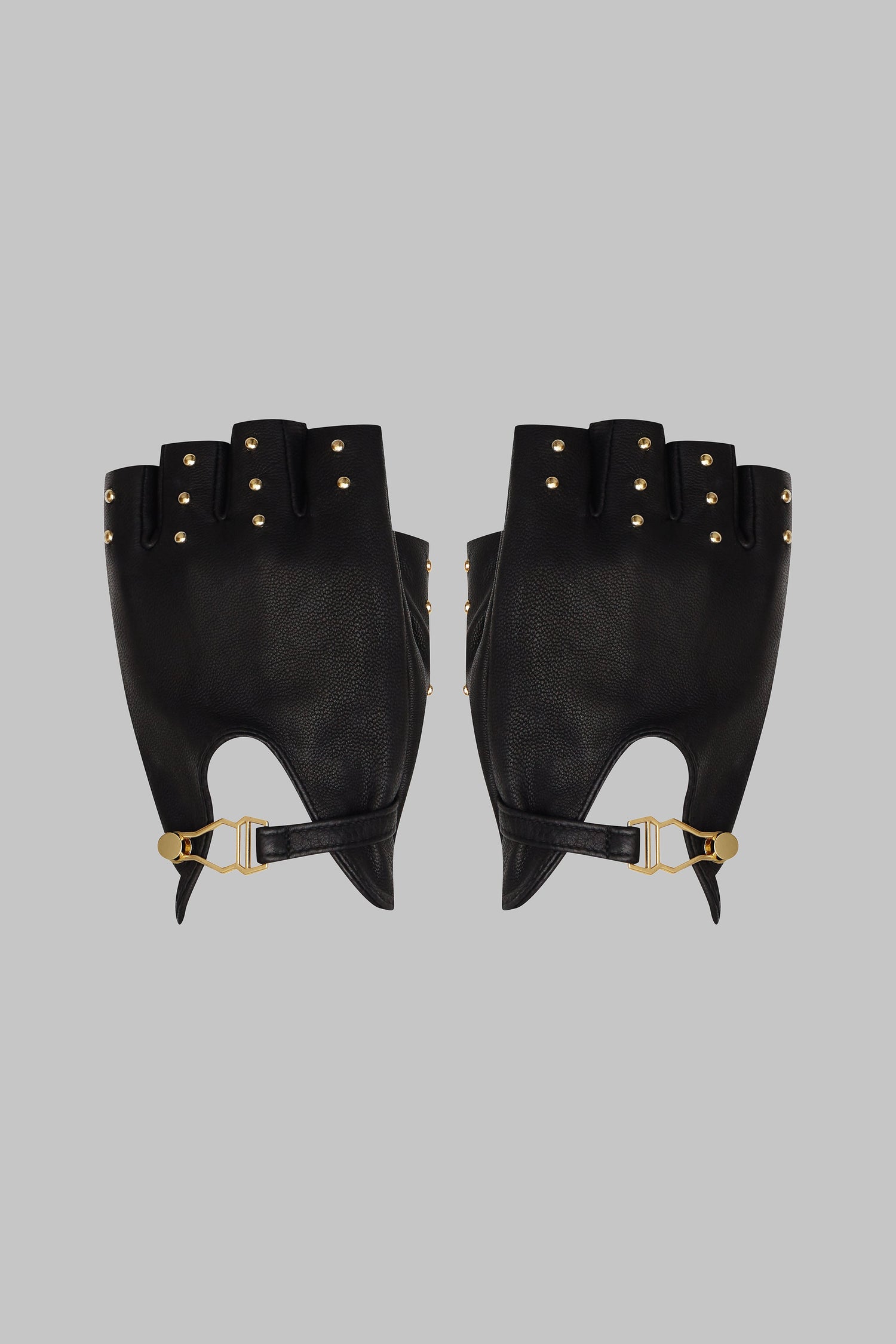 Studded leather mittens 