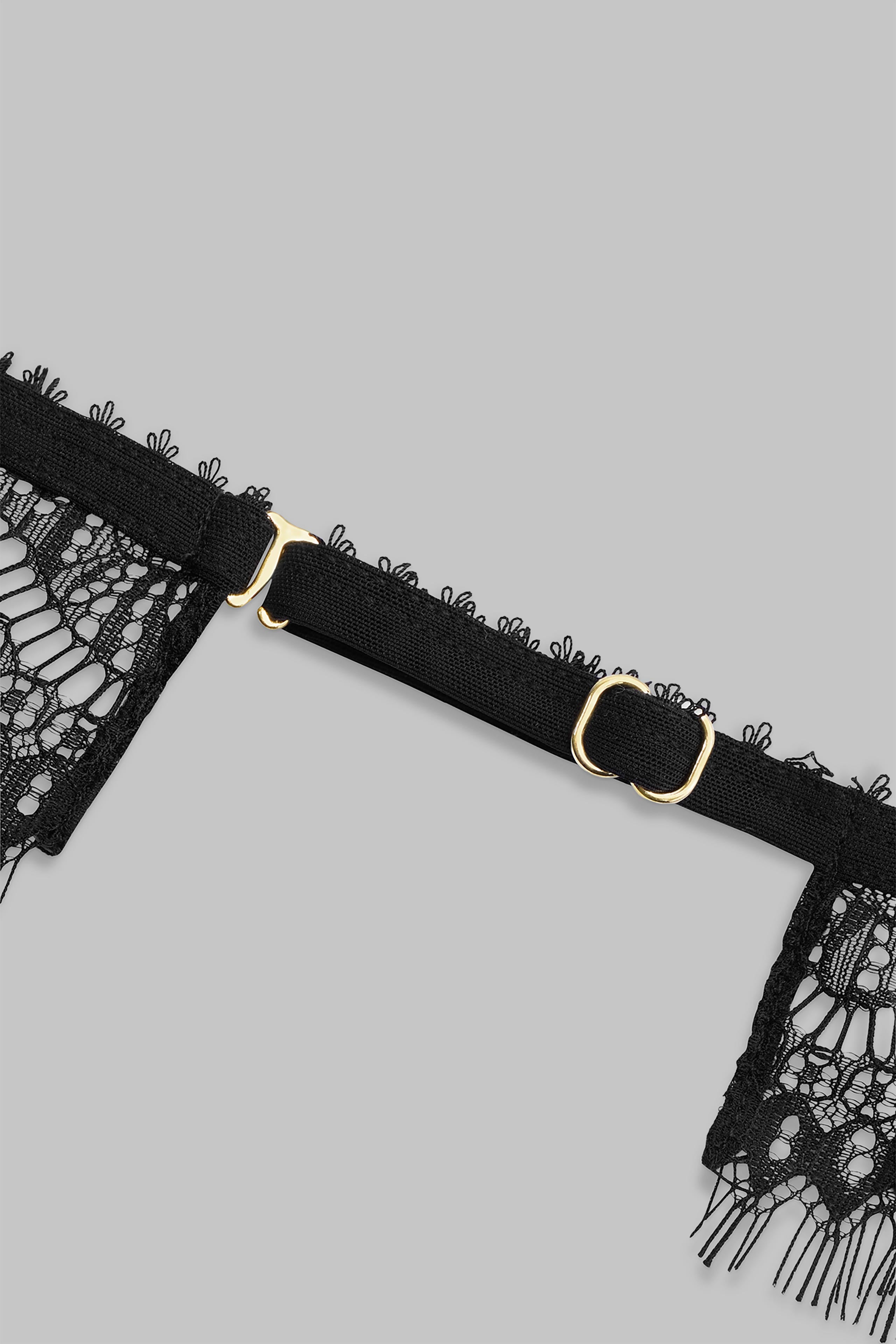 Lace necklace - Accroche Coeur