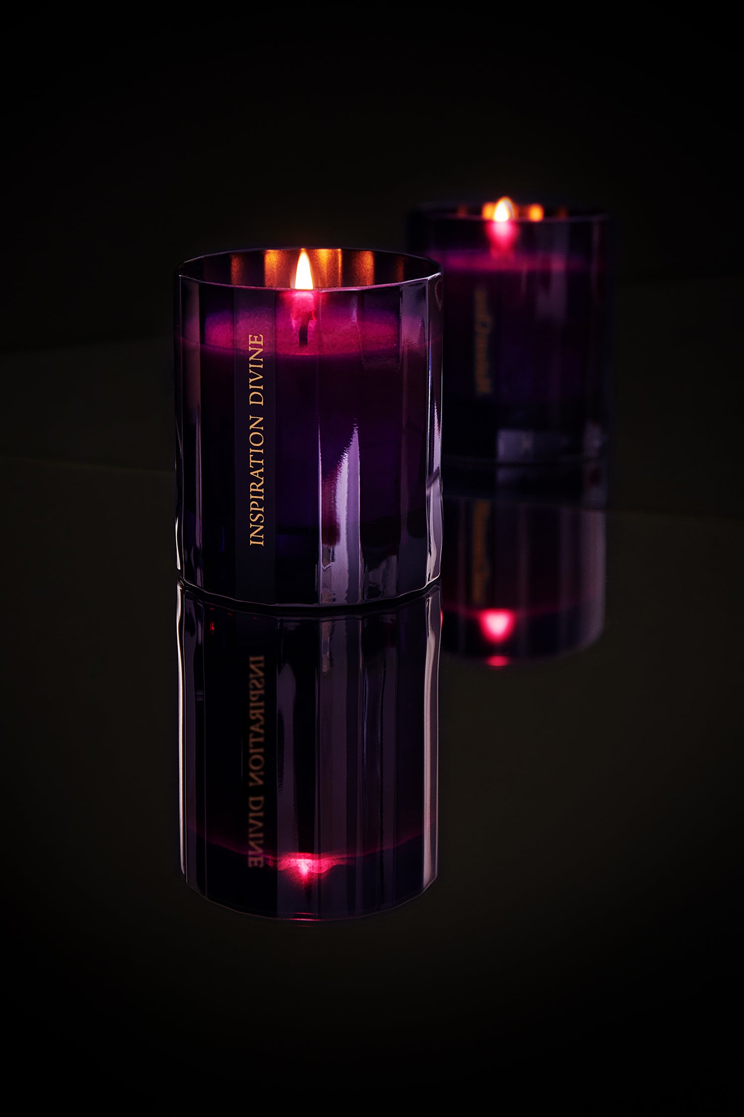 Scented Candle notes of Precious Wood - Inspiration Divine