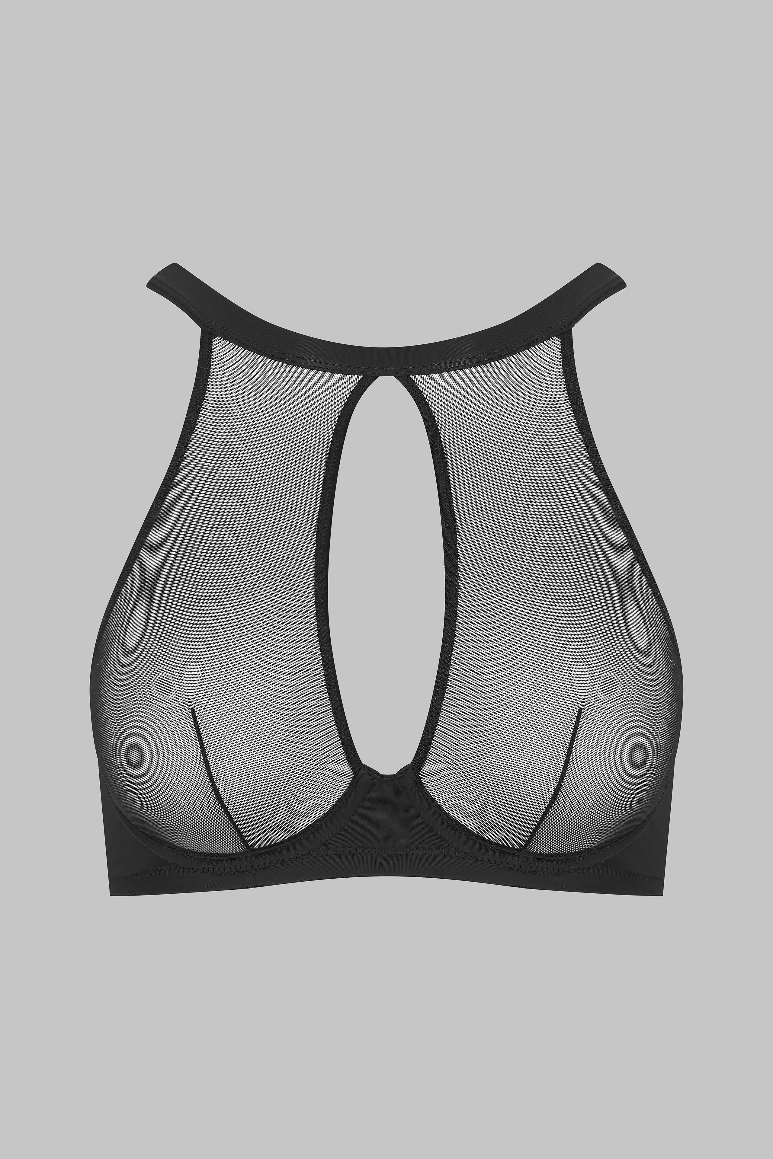 Wire bra covered breast - Pure Tentation