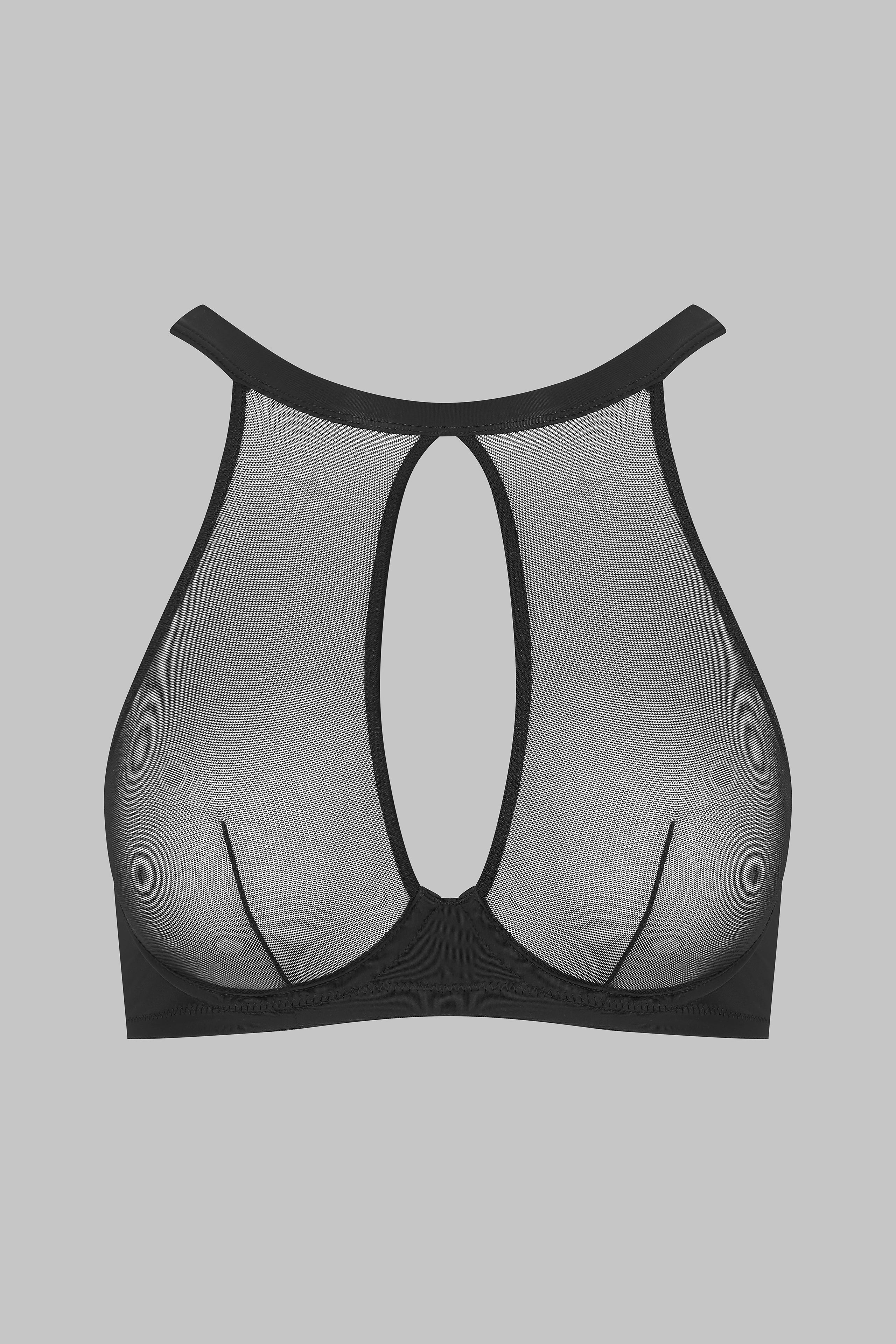 Wire bra covered breast - Pure Tentation