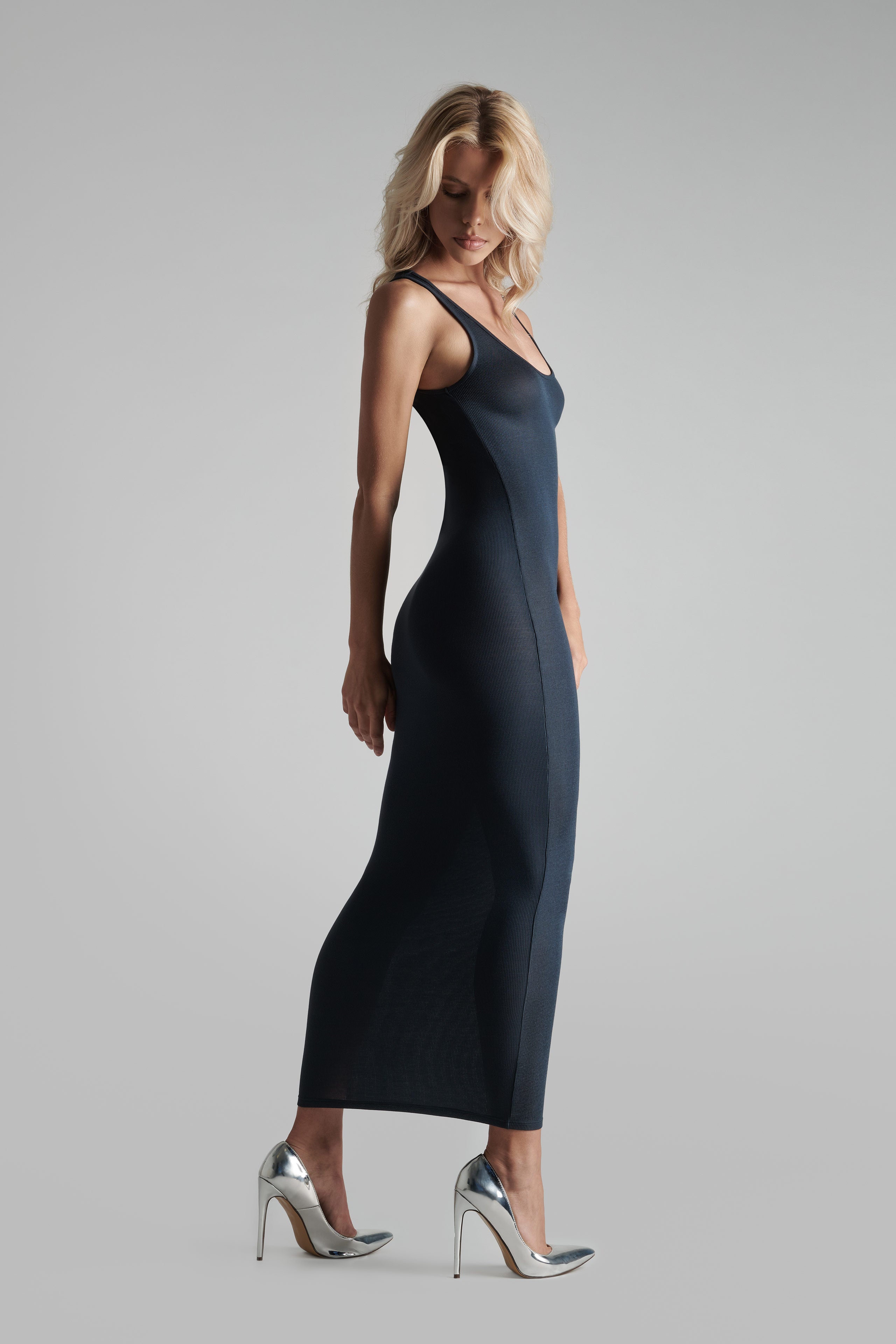 Long Dress - La Femme Amazone