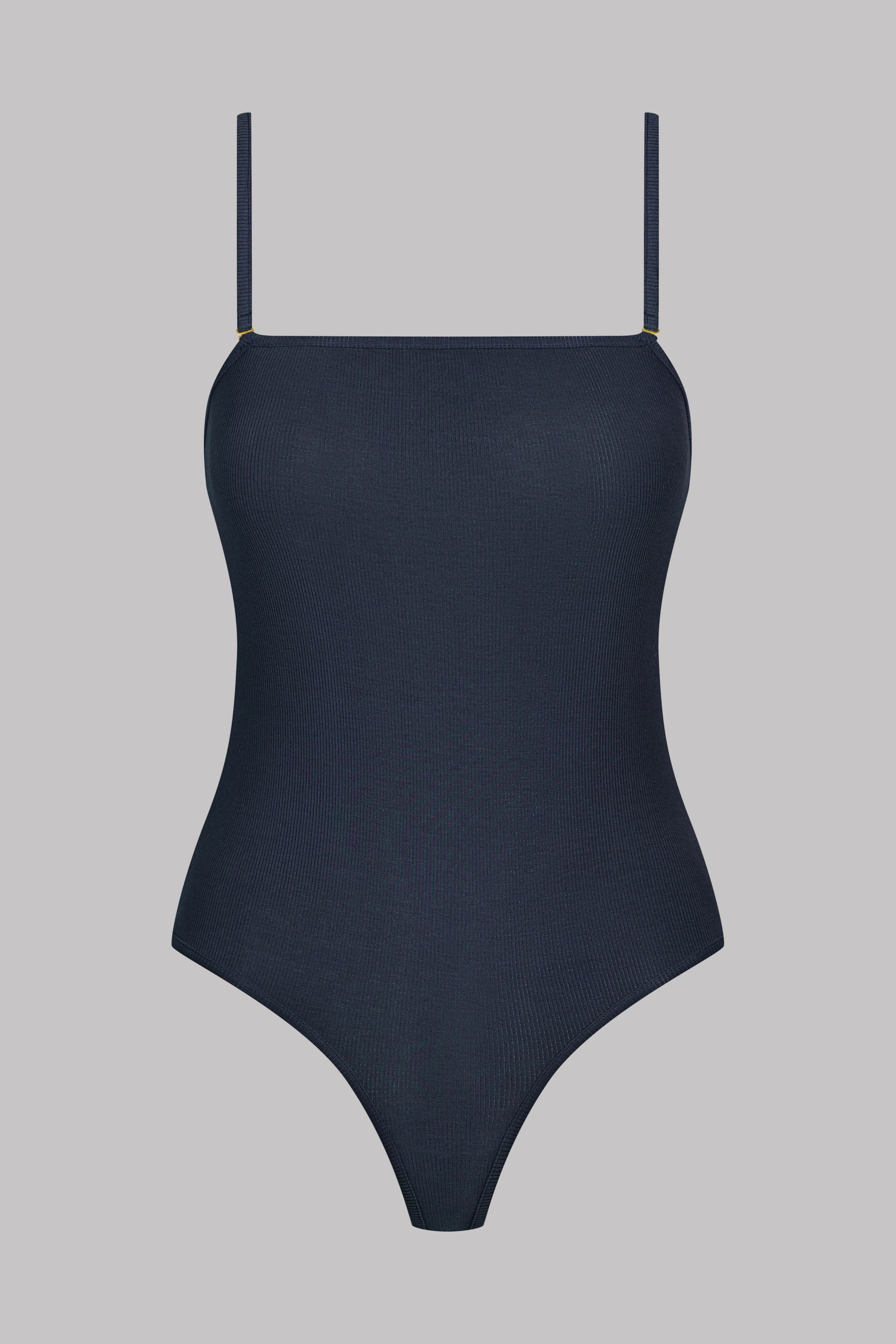 Thong body with straps - La Femme Amazone