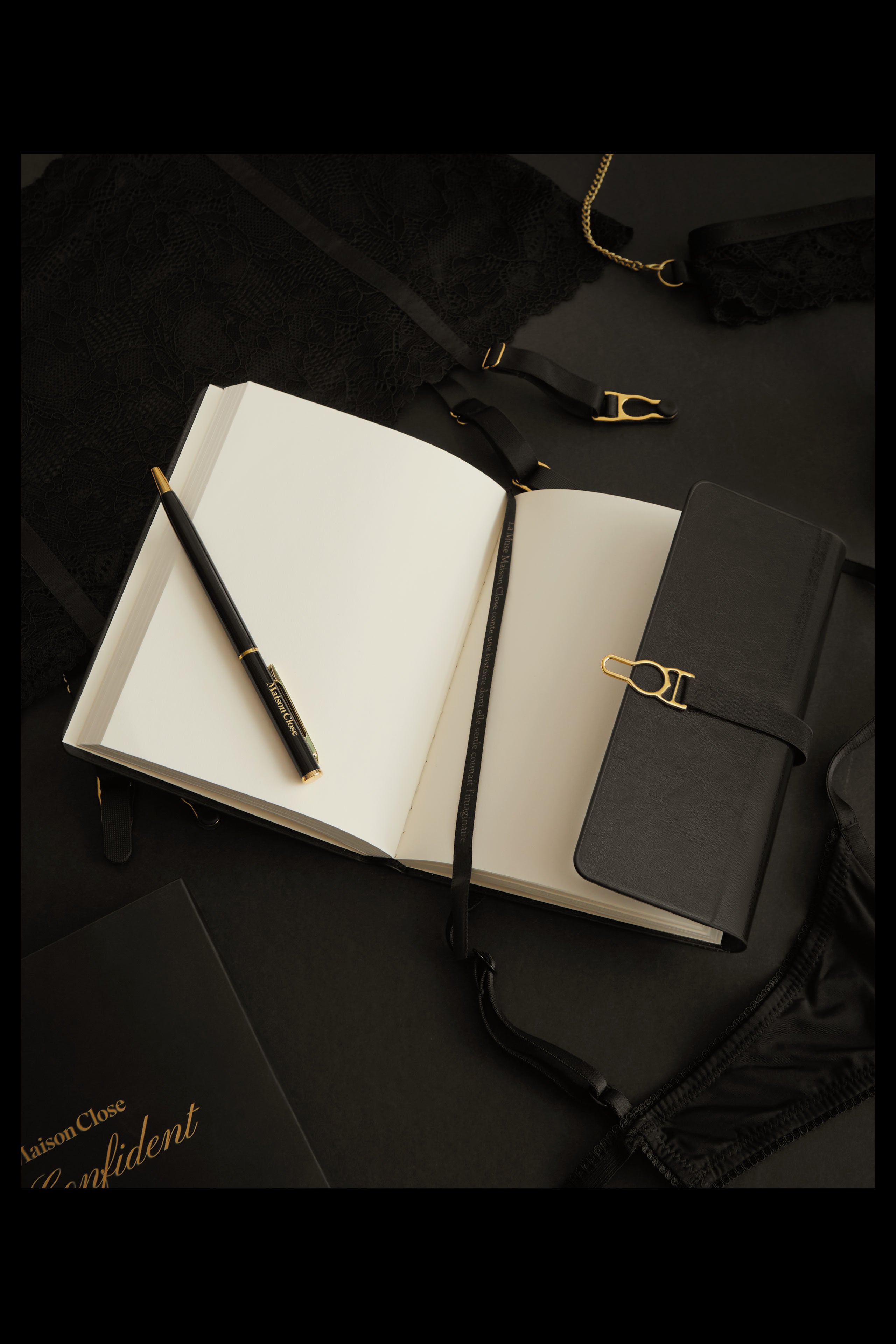 Notebook - Le Confident